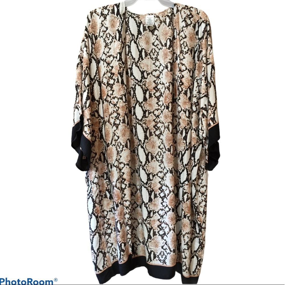 BLACK FRIDAY Kimono